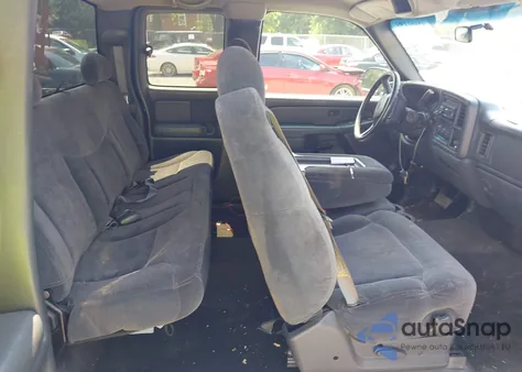 2001 Chevrolet Silverado 1500 Ls z USA, uszkodzony, nr VIN 1GCEK19T01E101286